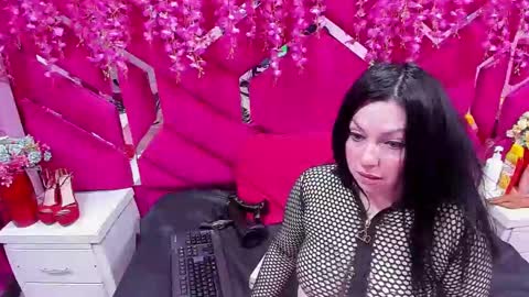 Luci online show from 01.06.25