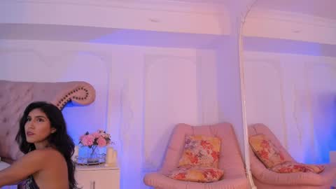 Snapshot of luciana_roa chatting on 05.04.26 Luciana online show from 05.04.26