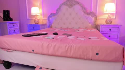    online show from 10.18.25