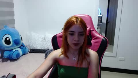 Snapshot of lucianaposh chatting on 09.13.25 Lucy online show from 09.13.25