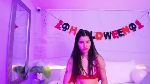 Snapshot of lucianasmith_ chatting on 10.31.25 Luci  online show from 10.31.25