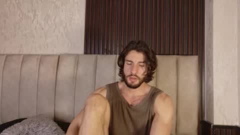 Luciano online show from 09.15.25