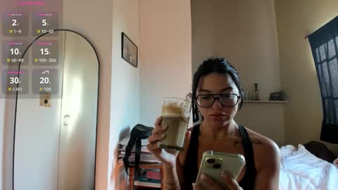 Snapshot of luciaxluna chatting on 01.14.26 luciaxluna online show from 01.14.26