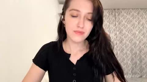 Snapshot of lucibeveridge chatting on 10.30.25 Mary online show from 10.30.25