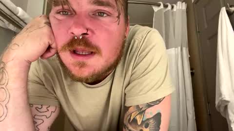 Snapshot of lucidpunk1312 chatting on 10.27.25 lucidpunk1312 online show from 10.27.25