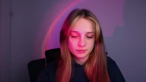 Lucie online show from 12.22.25