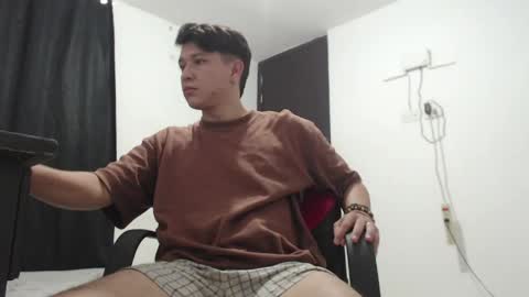 Snapshot of lucifeeer_666 chatting on 04.26.26 Fernando online show from 04.26.26