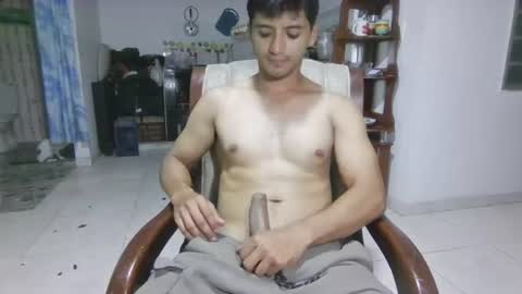 Snapshot of lucifferr_ chatting on 06.26.26 leonel online show from 06.26.26