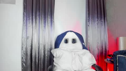 Snapshot of lucii_fer_ chatting on 02.26.26 Leo online show from 02.26.26