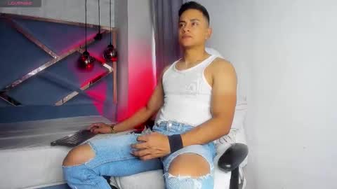 Snapshot of lucii_fer_ chatting on 03.05.26 Leo online show from 03.05.26