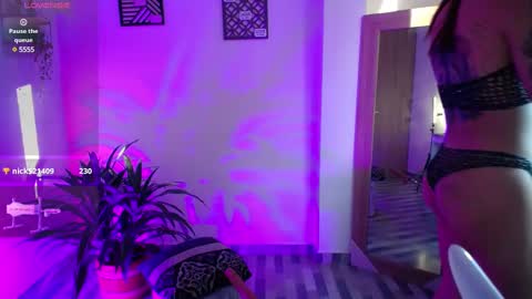 Snapshot of luciiana_lol chatting on 12.10.24 luciiana online show from 12.10.24