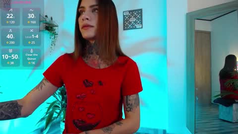 Snapshot of luciiana_lol chatting on 12.12.24 luciiana online show from 12.12.24