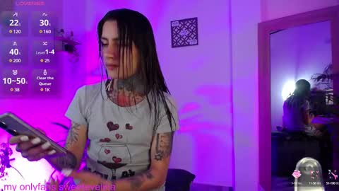 Snapshot of luciiana_lol chatting on 01.08.25 luciiana online show from 01.08.25