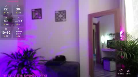 Snapshot of luciiana_lol chatting on 01.09.25 luciiana online show from 01.09.25