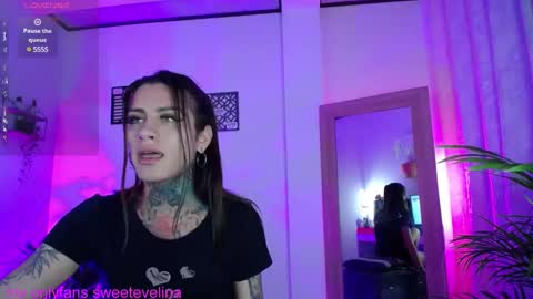 Snapshot of luciiana_lol chatting on 01.31.25 luciiana online show from 01.31.25