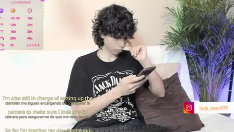 Noor online show from 12.05.24