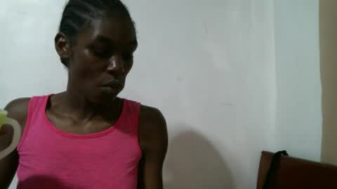 Snapshot of luckieey chatting on 09.17.25 Nimoh online show from 09.17.25