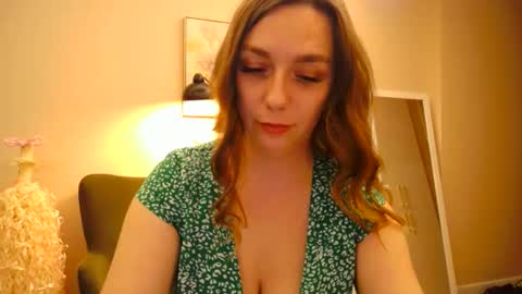 Snapshot of lucky_foryou_baby chatting on 12.31.24 lucky_foryou_baby online show from 12.31.24