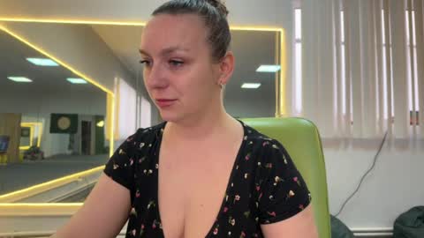 lucky_foryou_baby online show from 04.15.26