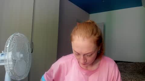 lucky_licky20 online show from 07.12.26