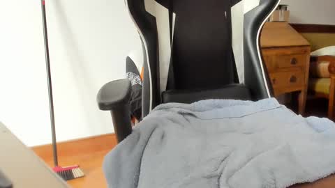 Lucky online show from 12.22.24