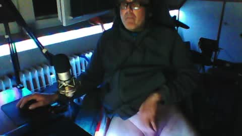        call me  Stefan online show from 04.18.26