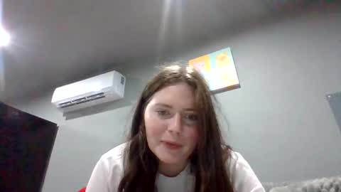 Snapshot of luckygirl96 chatting on 09.20.25 luckygirl96 online show from 09.20.25