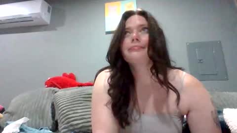 Snapshot of luckygirl96 chatting on 11.22.25 luckygirl96 online show from 11.22.25