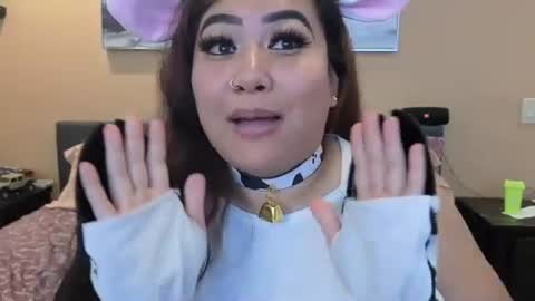 luckylee1992 online show from 10.19.25