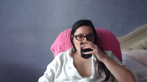 Snapshot of luckylinda23 chatting on 05.02.26 luckylinda23 online show from 05.02.26
