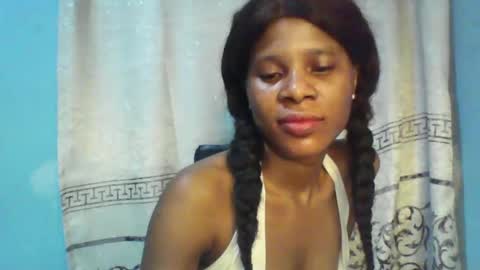 Snapshot of luckymadequeen chatting on 01.19.25 Gloria online show from 01.19.25