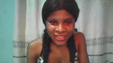 Snapshot of luckymadequeen chatting on 02.04.25 Gloria online show from 02.04.25