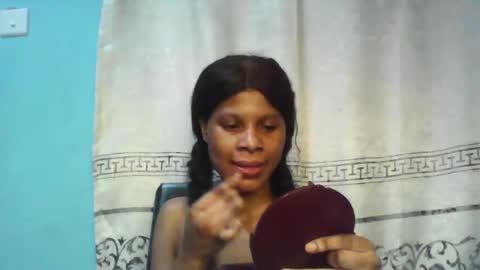 Snapshot of luckymadequeen chatting on 02.16.25 Gloria online show from 02.16.25