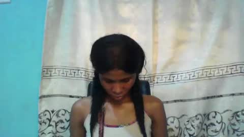 Snapshot of luckymadequeen chatting on 02.16.25 Gloria online show from 02.16.25