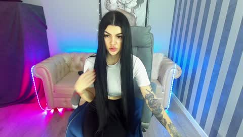 Snapshot of luckyrebel_ chatting on 01.30.25 Monika online show from 01.30.25