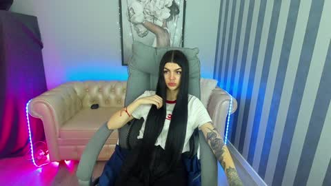 Snapshot of luckyrebel_ chatting on 02.05.25 Monika online show from 02.05.25