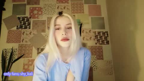 luckysapphire777 online show from 12.18.25