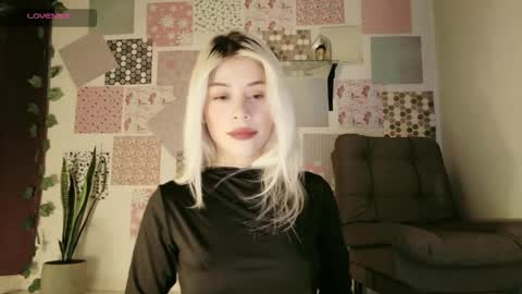Snapshot of luckysapphire777 chatting on 04.26.26 luckysapphire777 online show from 04.26.26