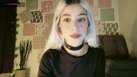 Snapshot of luckysapphire777 chatting on 05.15.26 luckysapphire777 online show from 05.15.26