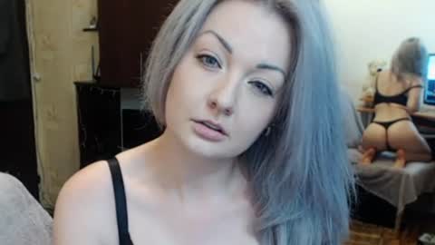 Snapshot of luckyshotgirl chatting on 07.17.26 LuckyShot online show from 07.17.26
