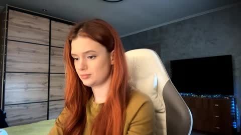 Snapshot of lucretiareisen chatting on 04.13.26 EmmaEmbers online show from 04.13.26