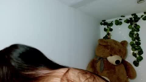 lucy1609 online show from 10.24.25