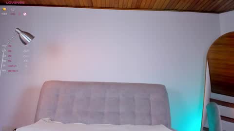 Snapshot of lucy__77 chatting on 09.11.25 Hello my name is Lucy nice to meet you thumb up is important for me kisses online show from 09.11.25