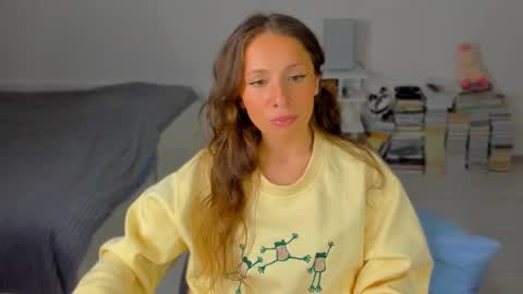 Snapshot of lucy__ray chatting on 10.02.25 lucy__ray online show from 10.02.25