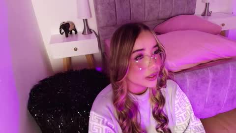 Snapshot of lucy_carson chatting on 03.03.26 lucy online show from 03.03.26