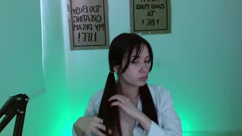 Snapshot of lucy_collins_g chatting on 01.07.25 Lucy online show from 01.07.25