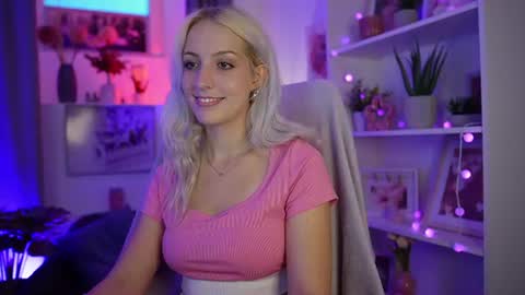 Cutie Lucy online show from 08.07.26