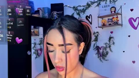 Snapshot of lucy_ev chatting on 02.11.25 Lucy online show from 02.11.25