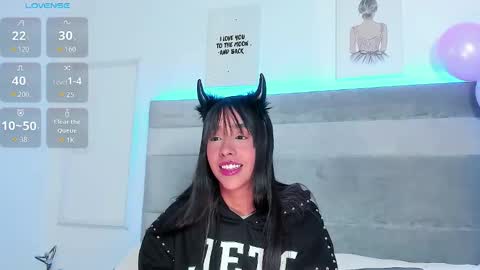 Snapshot of lucy_ev chatting on 10.17.25 Lucy online show from 10.17.25