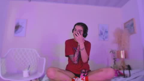 Snapshot of lucy_ferreiraa chatting on 09.24.25 Your Lucy online show from 09.24.25